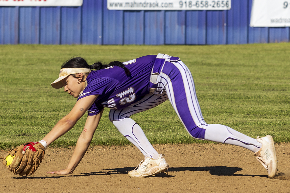 Lady Wolves win 2