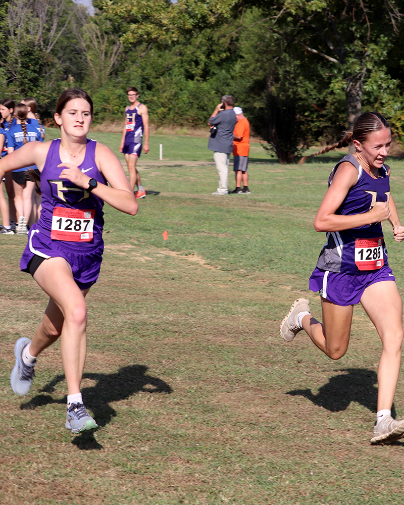 Heavener wins Spiro cross country meet